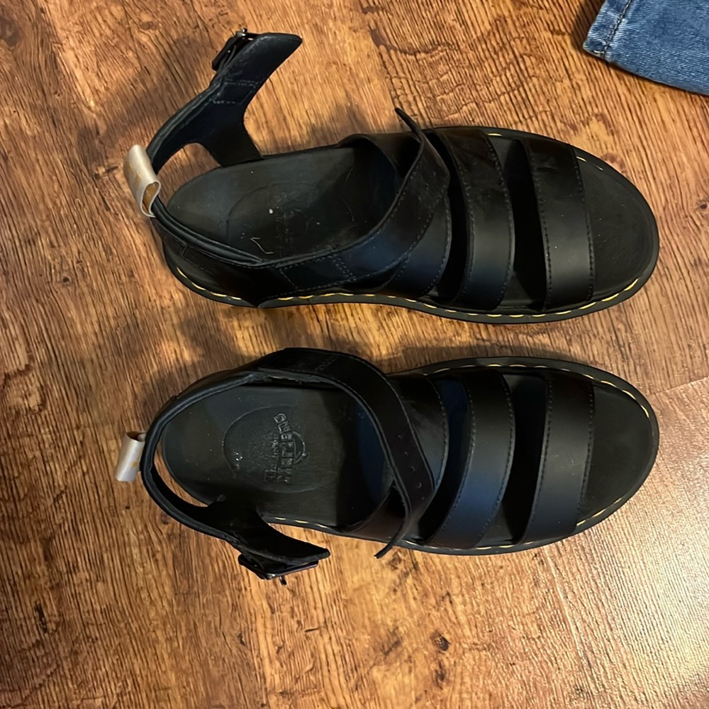 dr marten’s sandals
